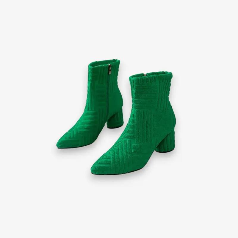 Bottines bout pointu talon carré fermeture zippée latérale