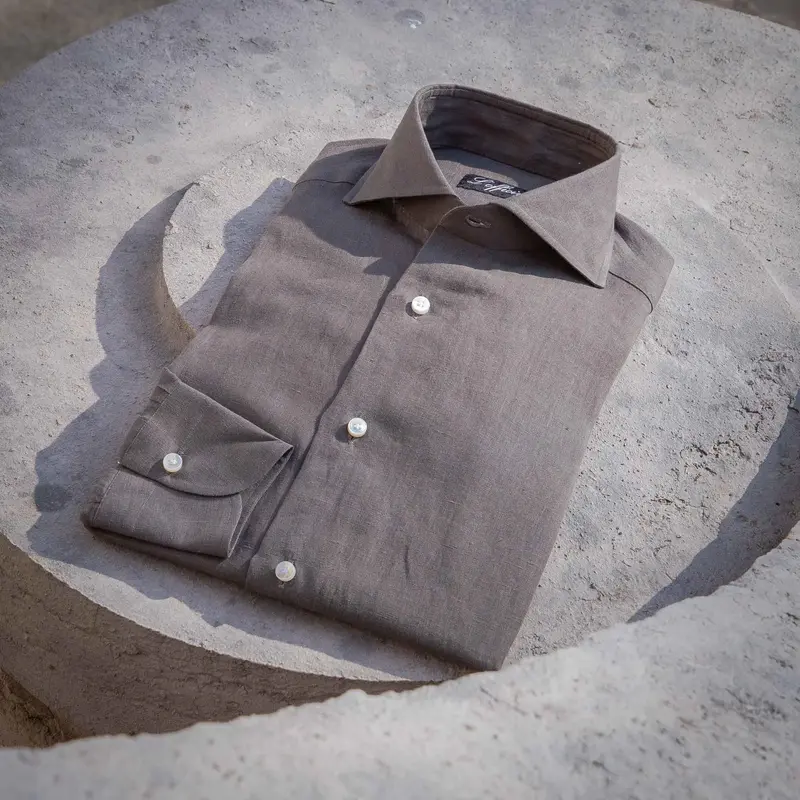 Chemise en lin taupe