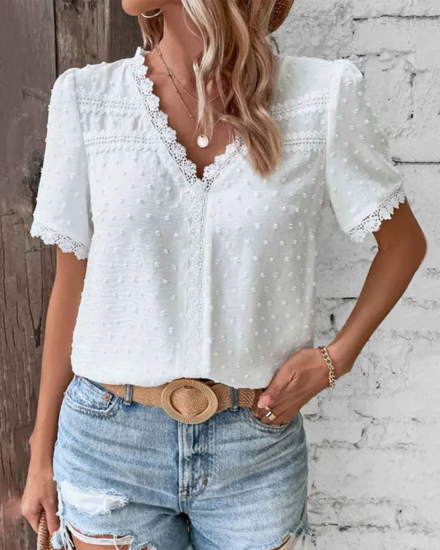 Chemisier femme col V avec dentelle