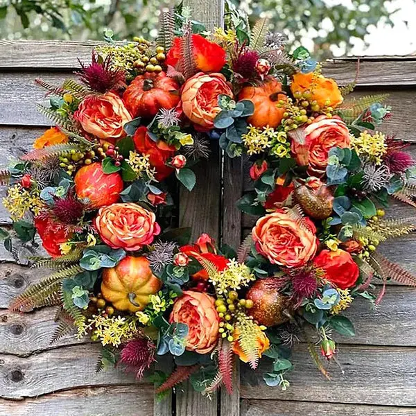 Couronne Florale Artificielle Élégante avec Design Léger