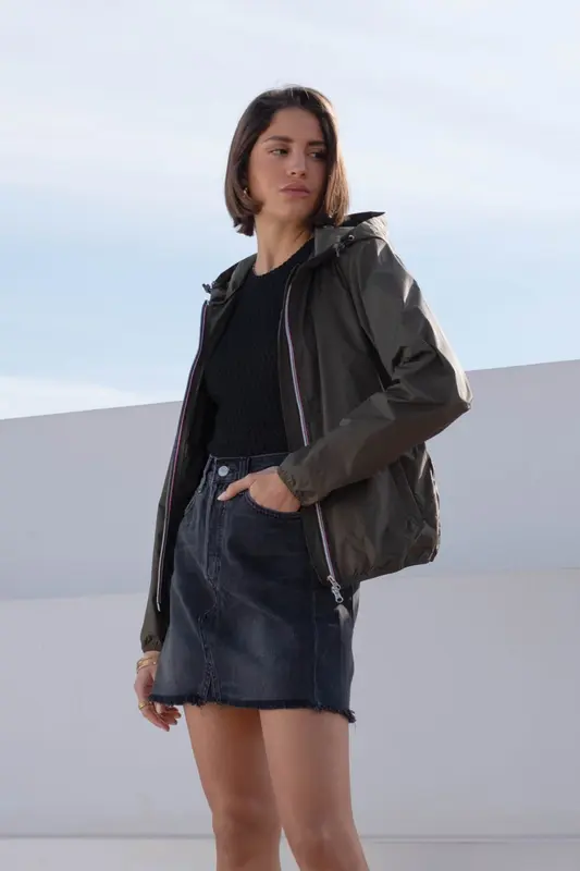 Imperméable court