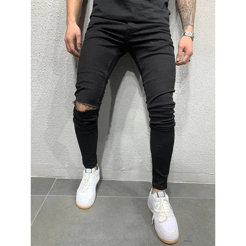 Jean skinny déchiré homme, déchirures aux genoux, look urbain