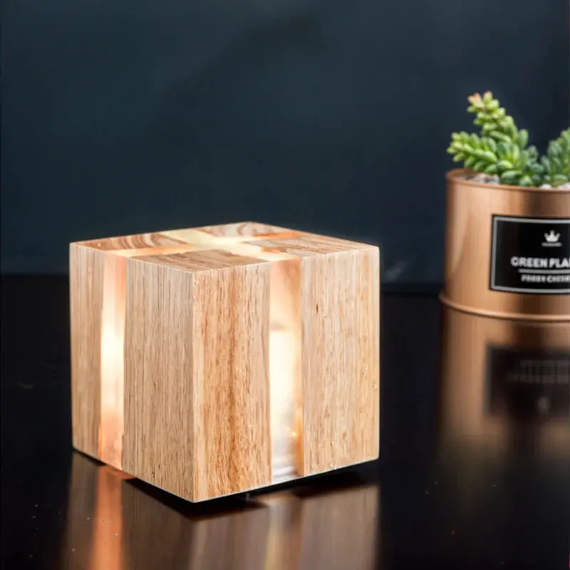 Lampe de table en bois élégante