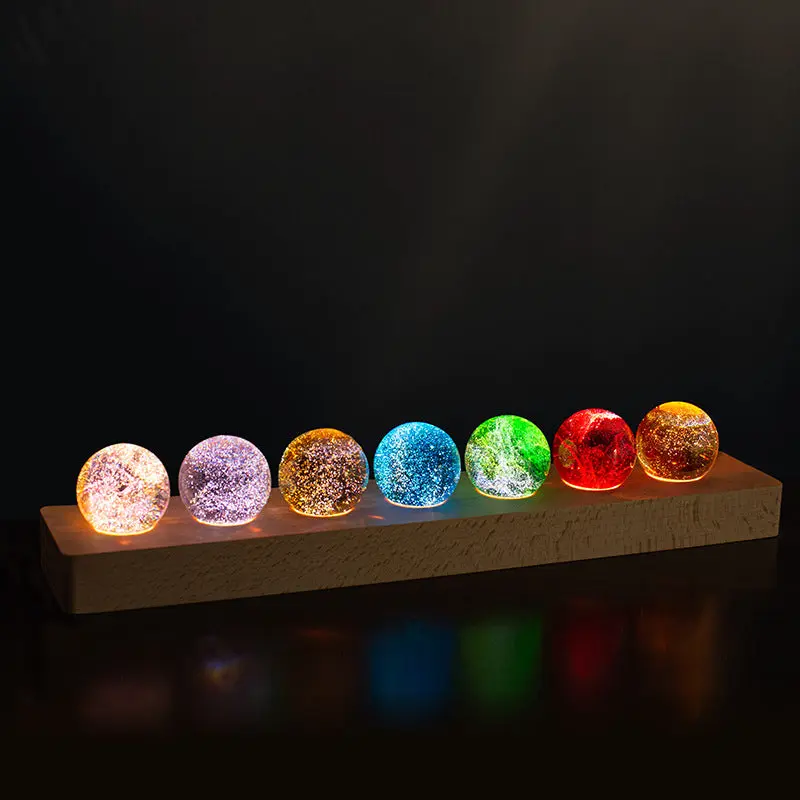 Lampe en cristal avec effets lumineux cosmiques
