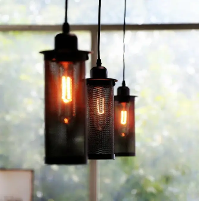 Lampe suspendue vintage-moderne