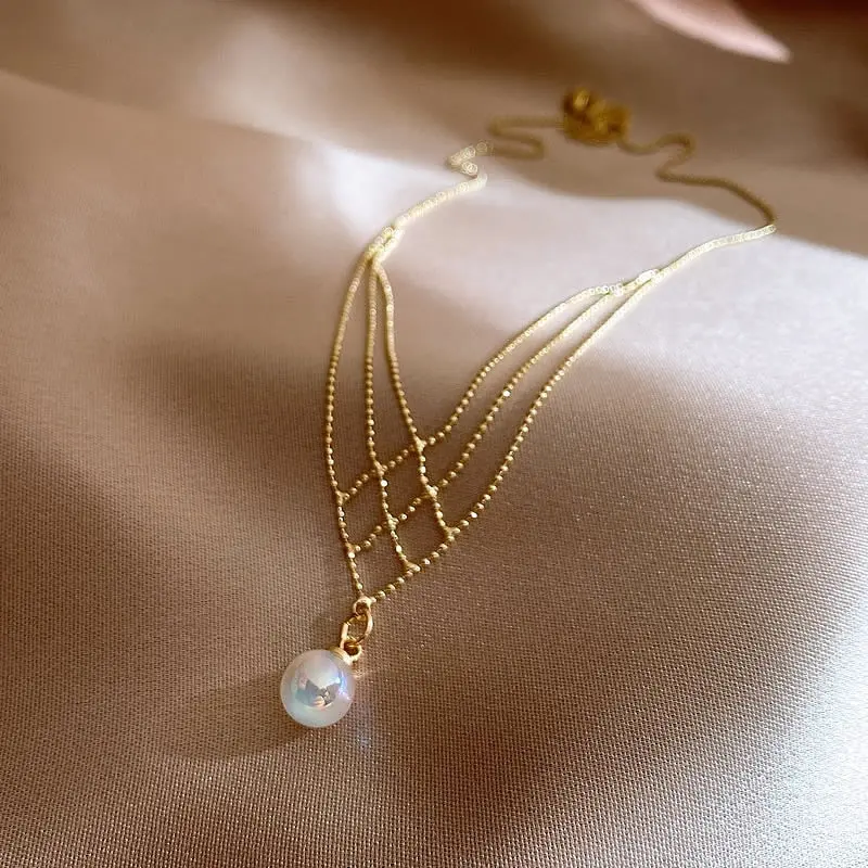 Livia - Collier de perles tissées polyvalent pour un glamour sans effort