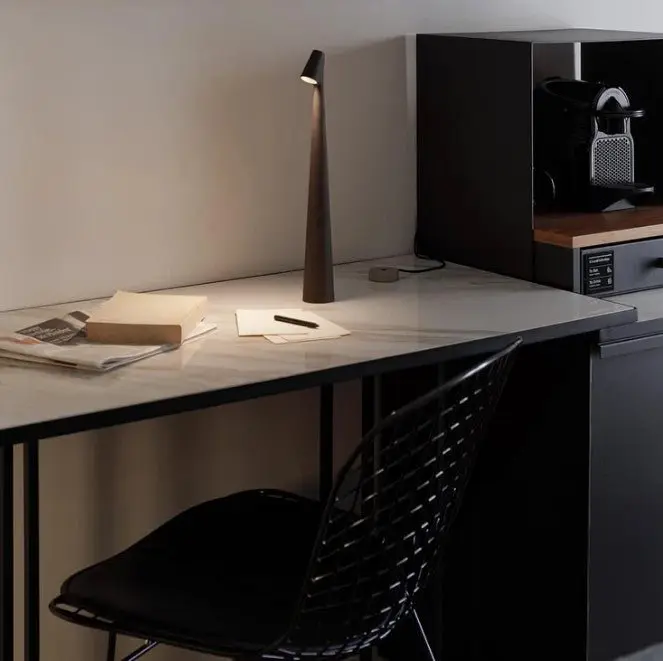 LuxeGlow - Lampe de table sans fil LuxeGlow, batterie de 1 800 mAh, recharge USB