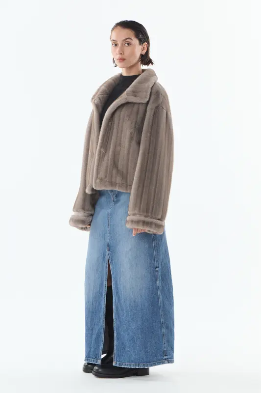 MACY - Veste en fausse fourrure rayé
