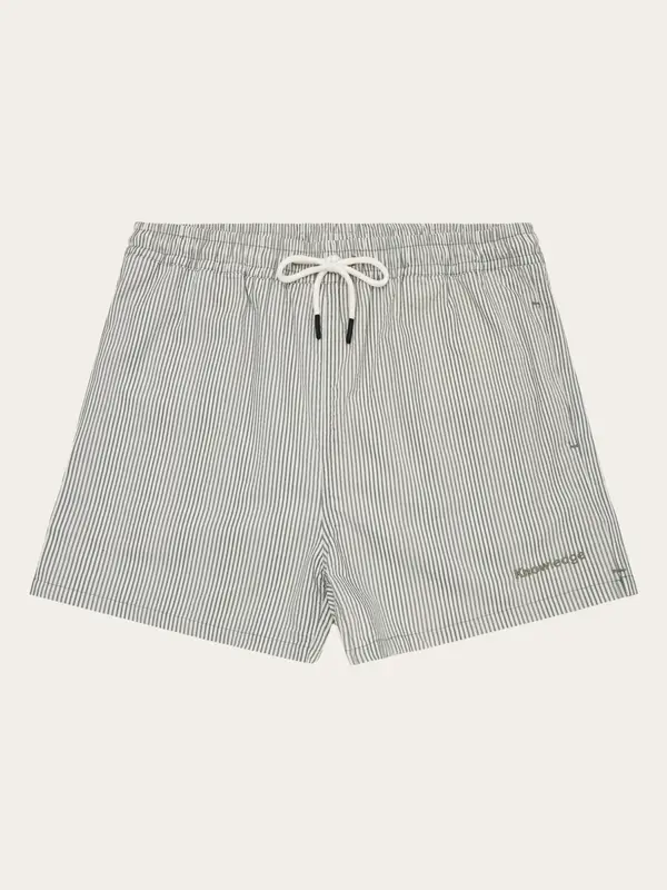 Mid-thigh seersucker swimshorts - Green stripe