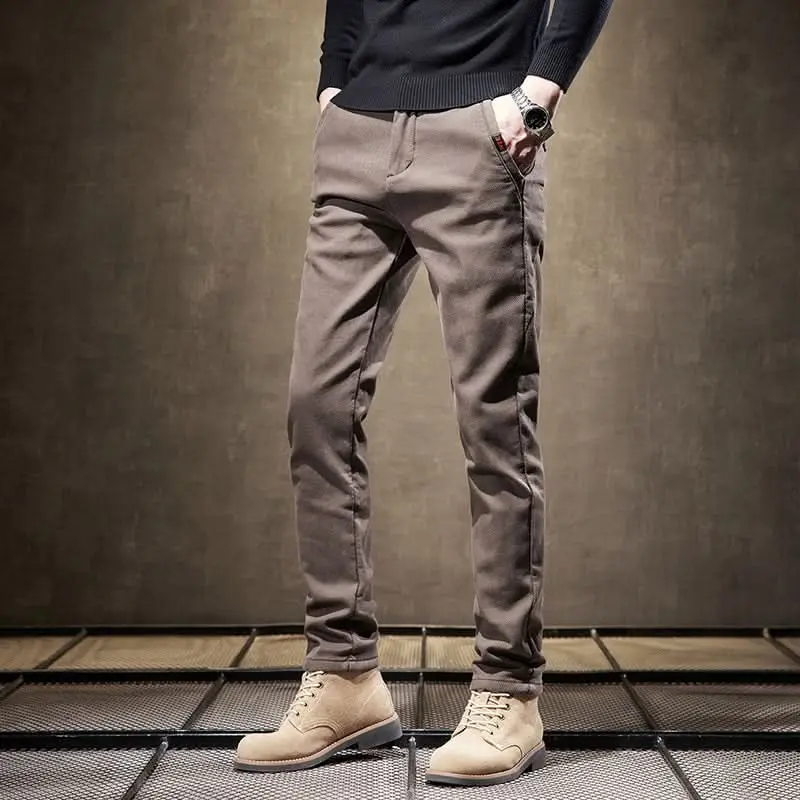 Pantalon slim homme en coton stretch, tombé net et soigné