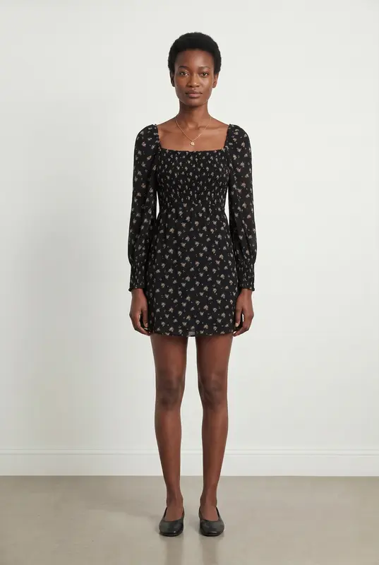 Robe Courte Noire et Fleurie - Taille S/36