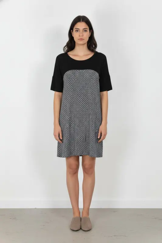 Robe Courte Noire et Grise - Taille XXXL/46