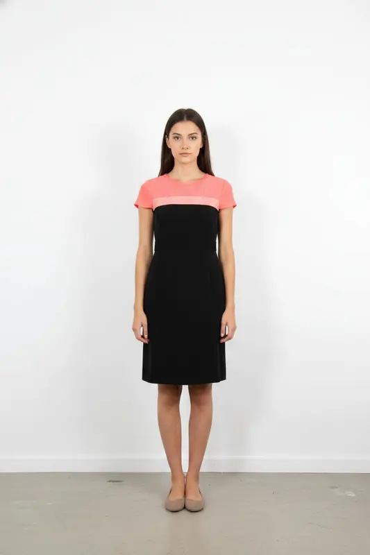 Robe Courte Noire et Rose - Taille S/36