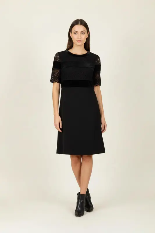 Robe en dentelle noire - Taille S/36