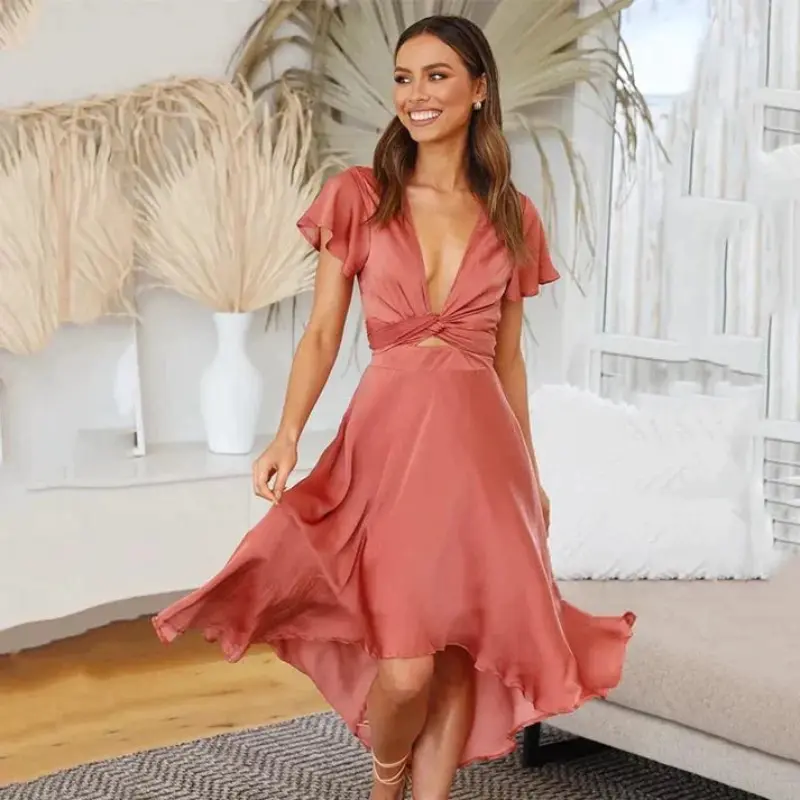Robe Lily élégante décolleté V taille nouée manches fluide