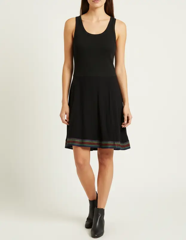 Robe noire avec détail multicolore - T2