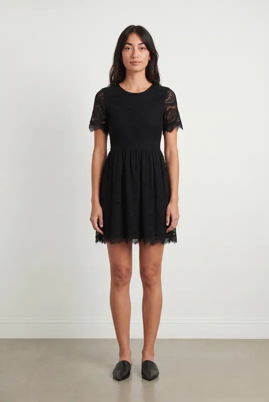 Robe noire en dentelle - Taille M/38