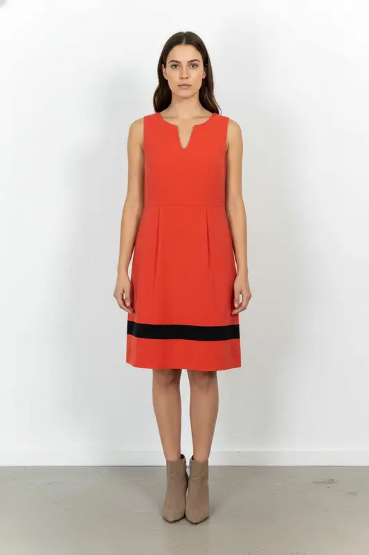 Robe Sans Manches Rouge et Noire - Taille XXL/44