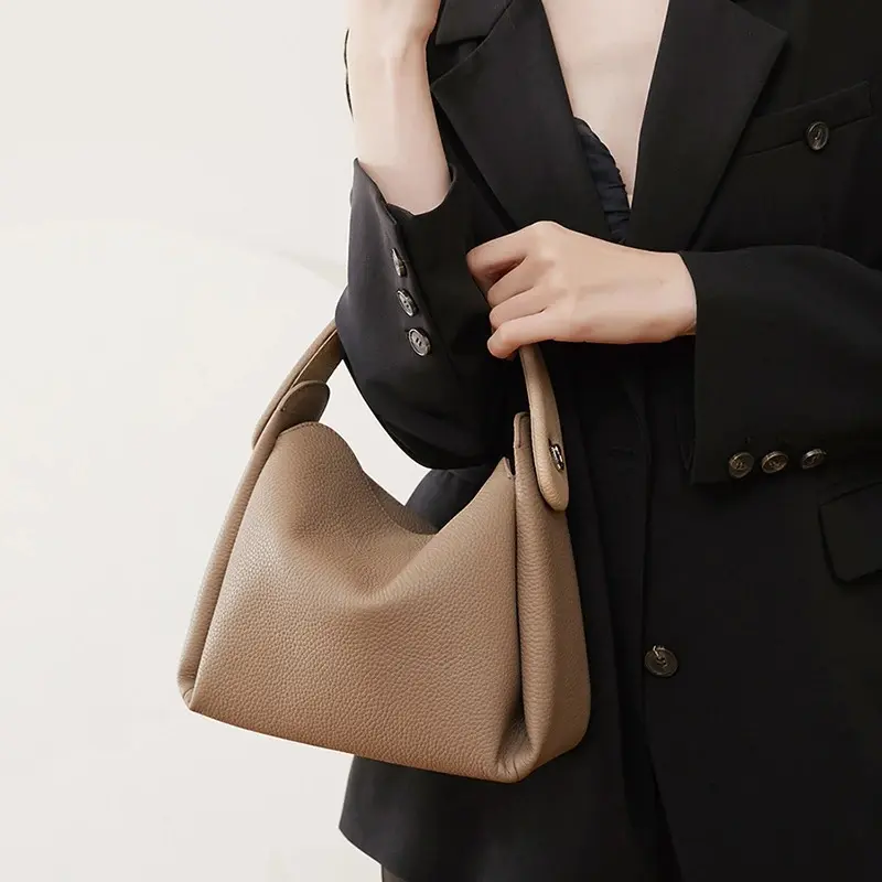 Sac à main compact pour une élégance intemporelle