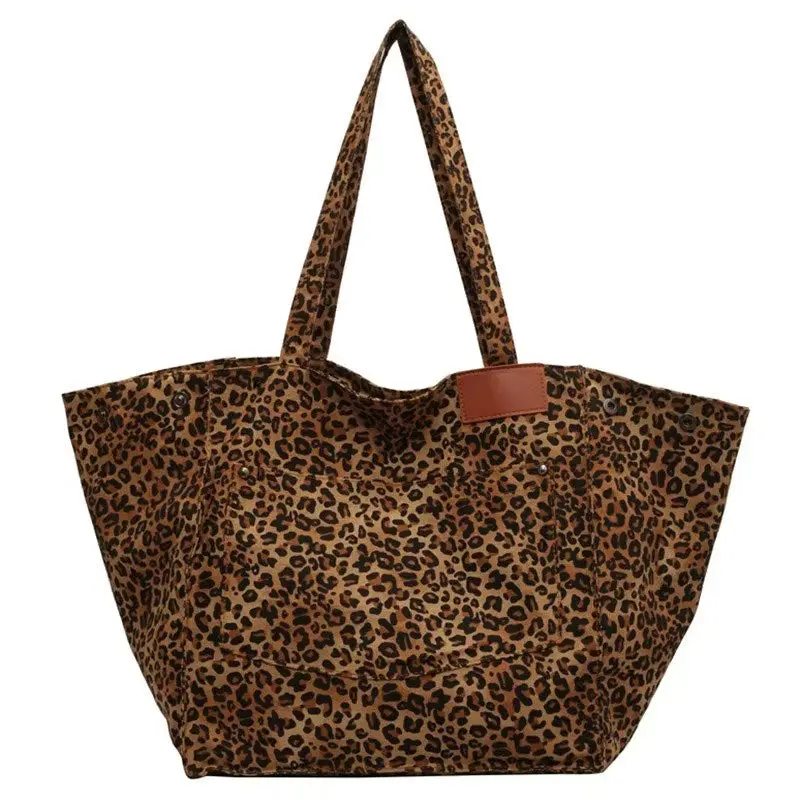 Sac cabas femme imprimé léopard grand format