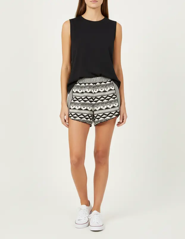 Short - 34