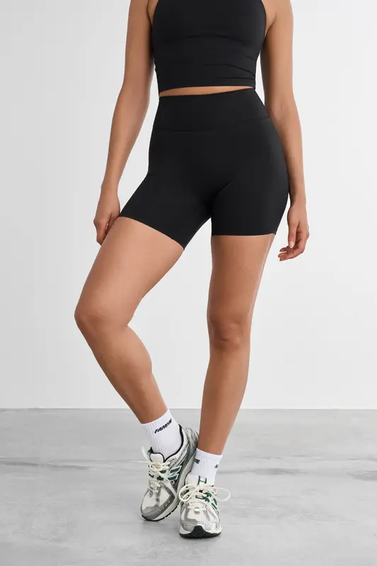 Signature Shorts V2