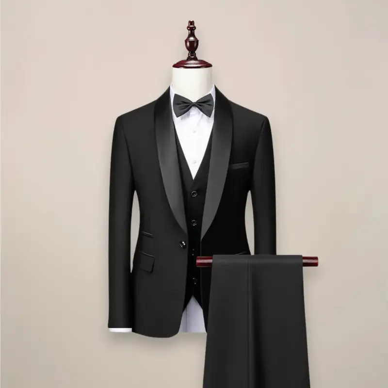 Smoking trois pièces homme coupe slim, soirées et mariages