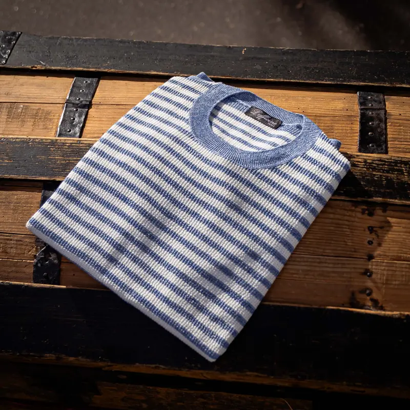 T-shirt en maille de lin et coton bleu clair/blanc