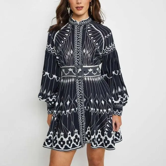 Tessa - Robe courte imprimée manches longues plissées