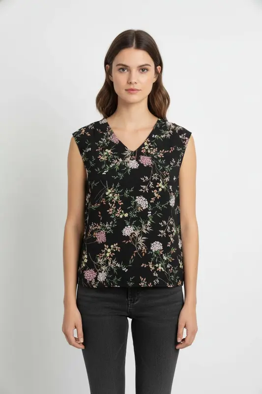 Top Noir à Motifs Fleuris - Taille M/38
