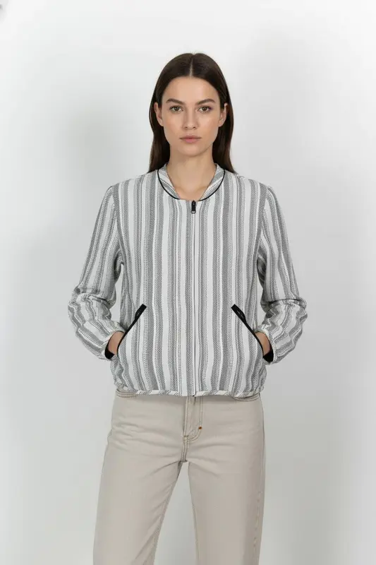 Veste Rayée Blanche et Noire - Taille XS/34