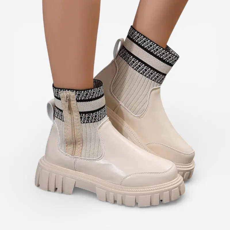 Zara – Chaussures à bout rond avec fermeture éclair latérale et semelle antidérapante
